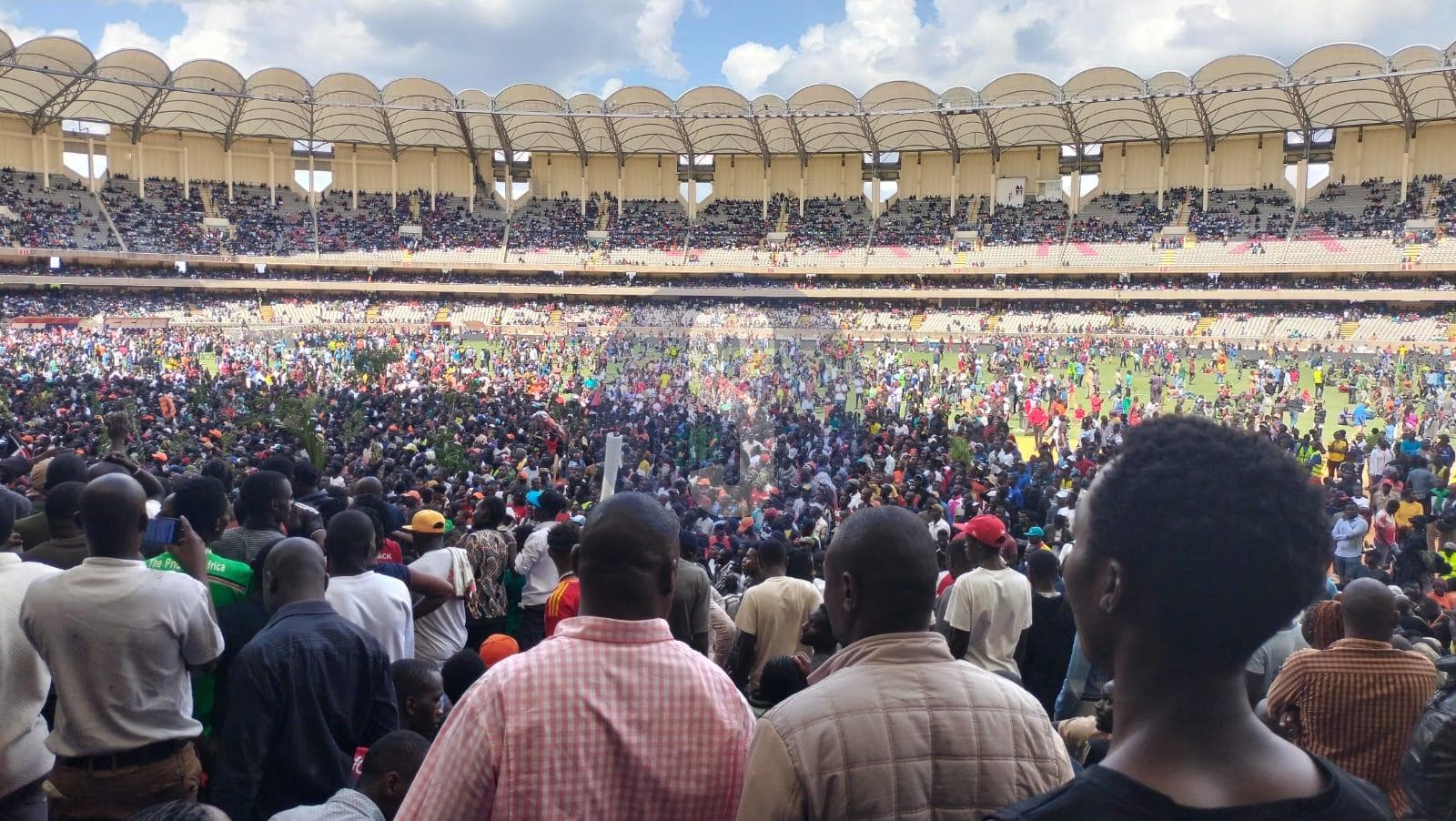 member of the public in kasarani for railas body viewing