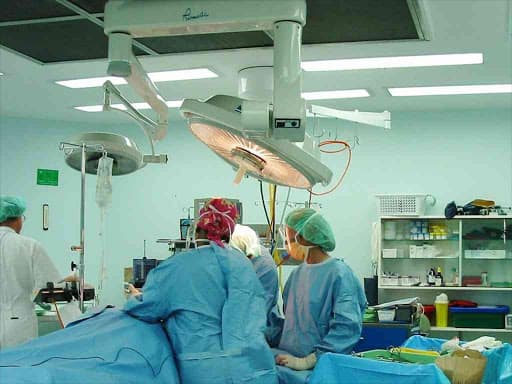 kenyatta hospital surgeons performing surgery